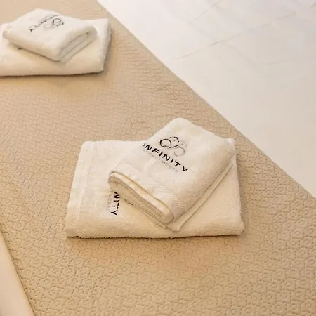 Infinity * טיראנה